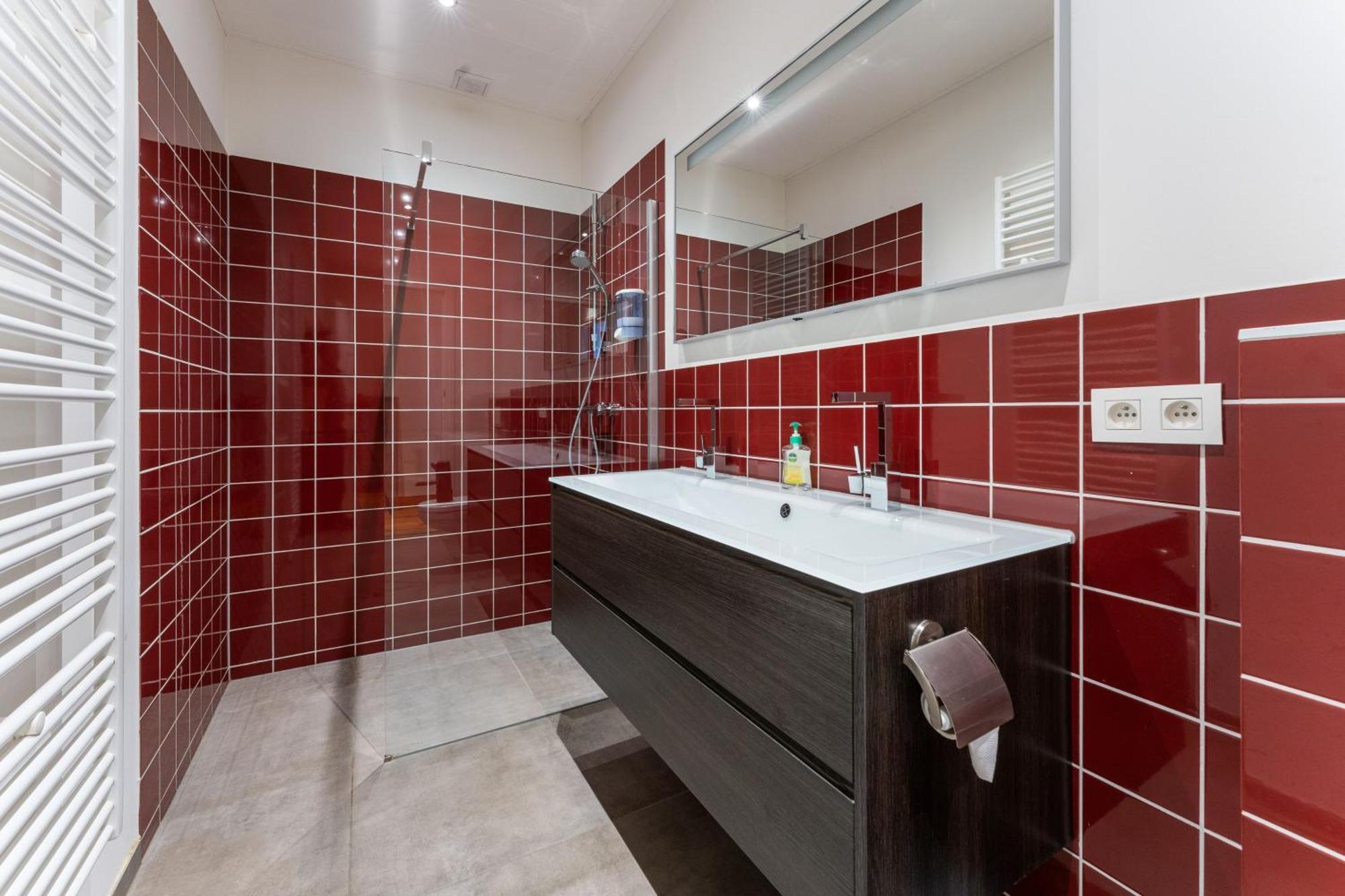 ברוז' Lake Suites מראה חיצוני תמונה