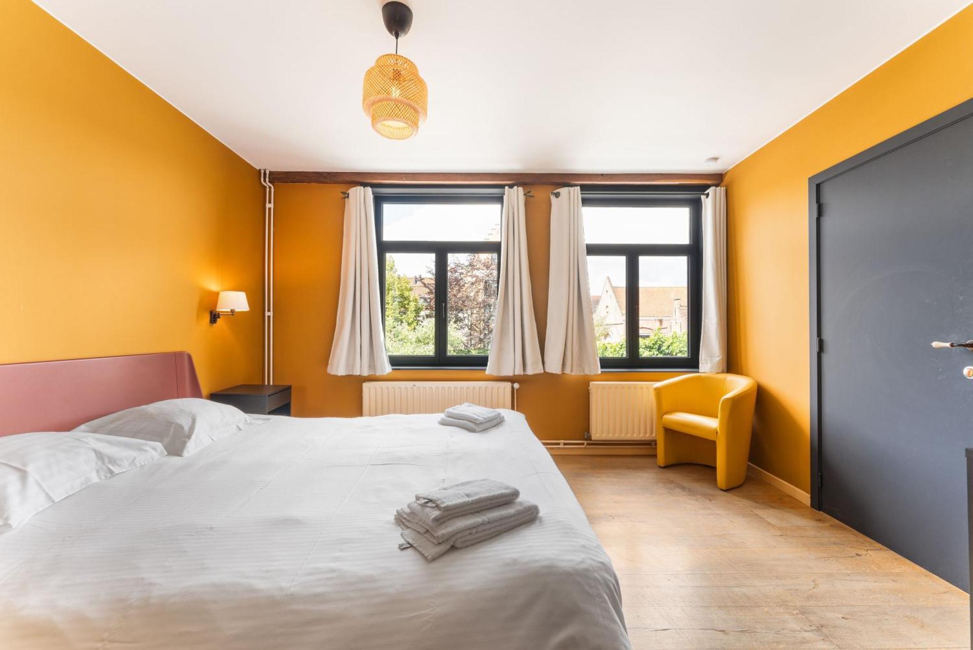ברוז' Lake Suites מראה חיצוני תמונה